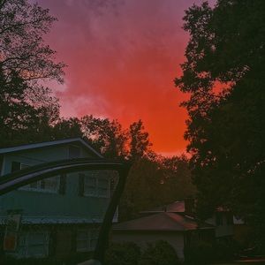 Meet your Posher, Maura